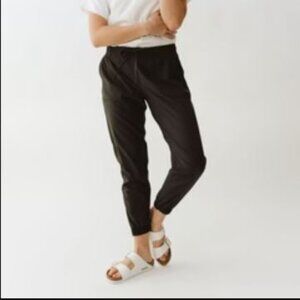 Albion Fit Petite Black Jett Setter Joggers